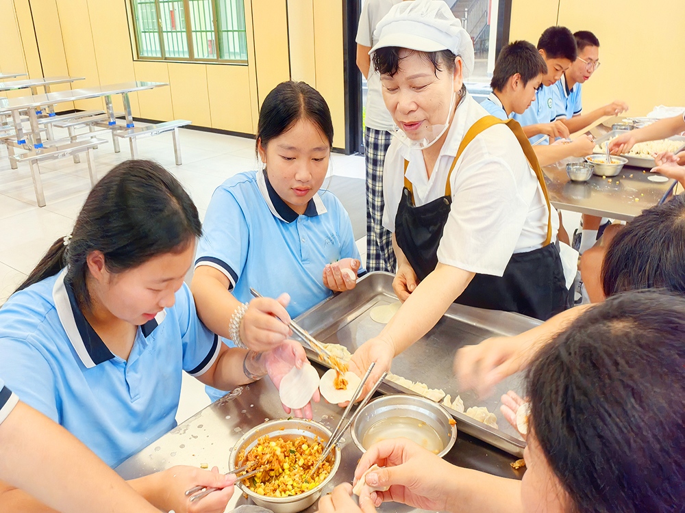 重庆全封闭叛逆期孩子管教学校联系电话及择校指南